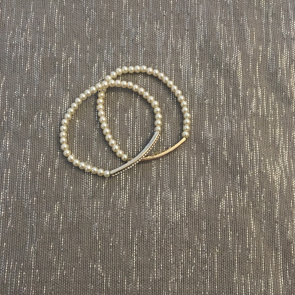 🟢 Pearl and Crystal Stretch Bracelets - Picture 2 of 3